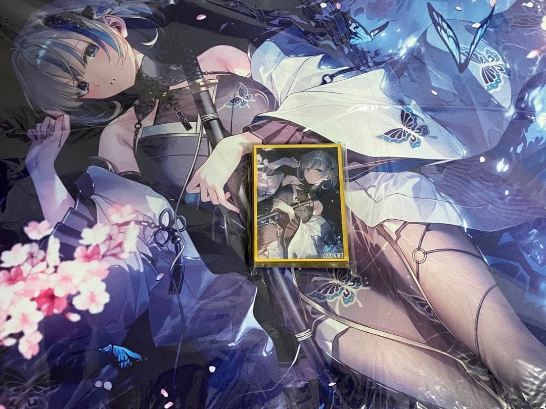 遠坂あさぎ　スリーブ　プレイマット　ぶいすぽっ！　藍沢エマ