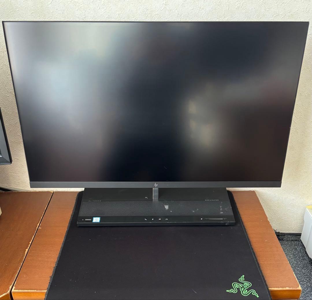 HP EliteOne 1000 の4K液晶他