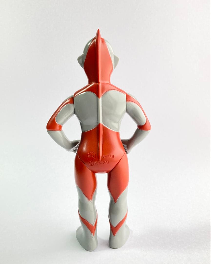 にせウルトラマン　M1号