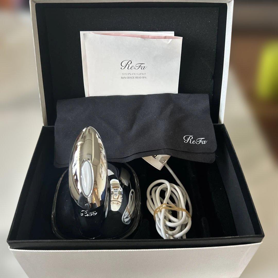 ReFa ヘッドスパ本体と付属品
