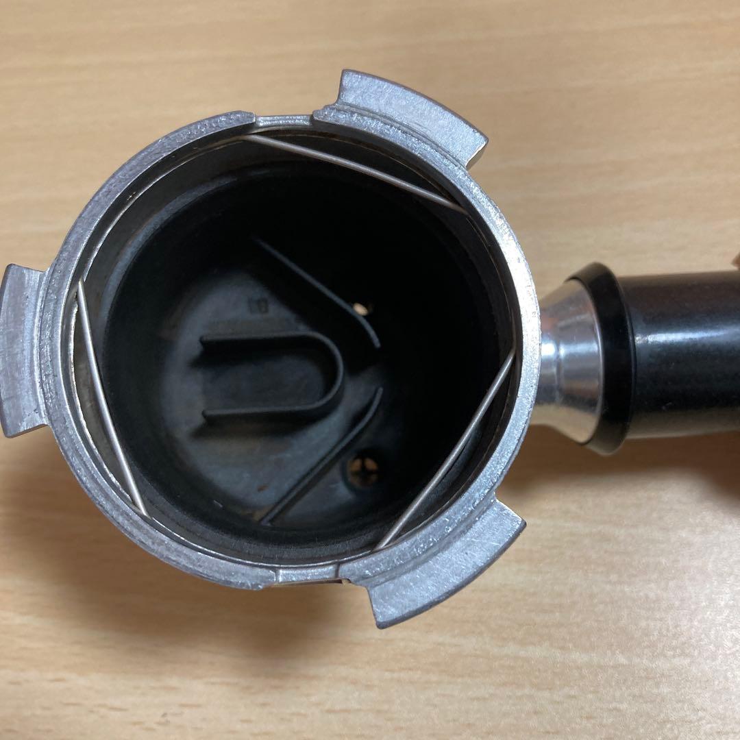 DeLonghi デディカ　エスプレッソ・カプチーノメーカー　EC680