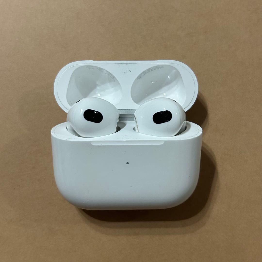 AirPods 第3世代 充電ケース ワイヤレスイヤホン純正