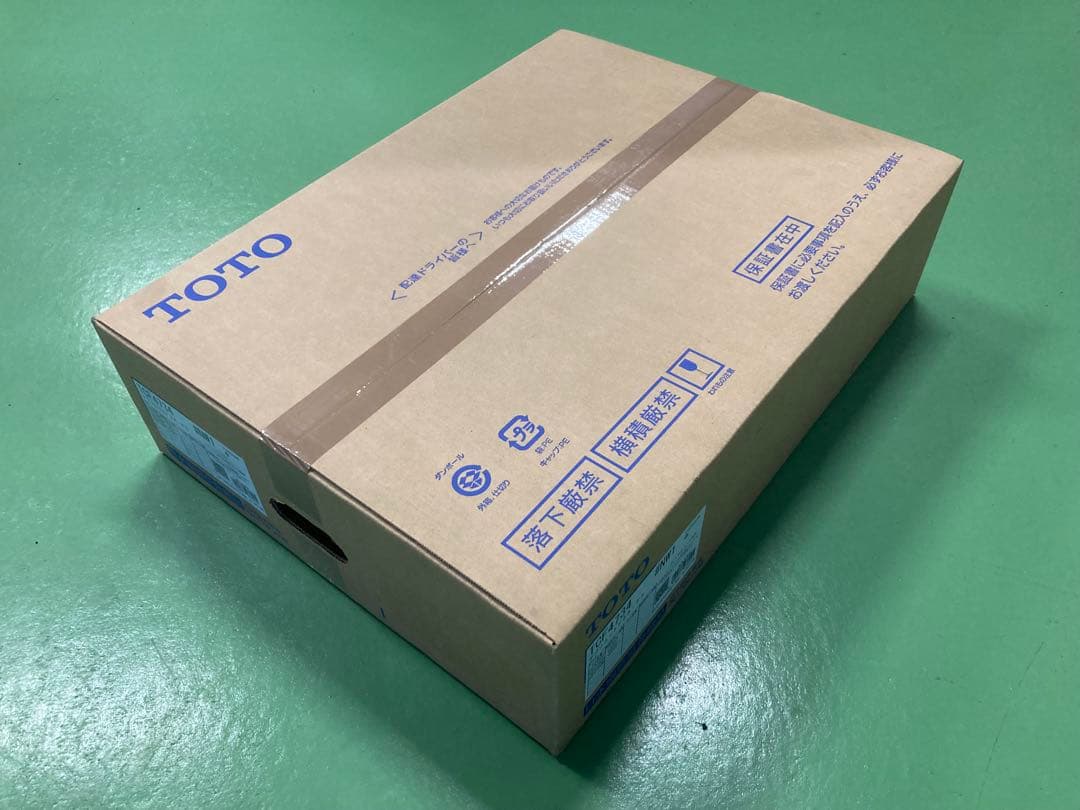 TKS0624　TOTO アプリコットF3 トイレ用便座