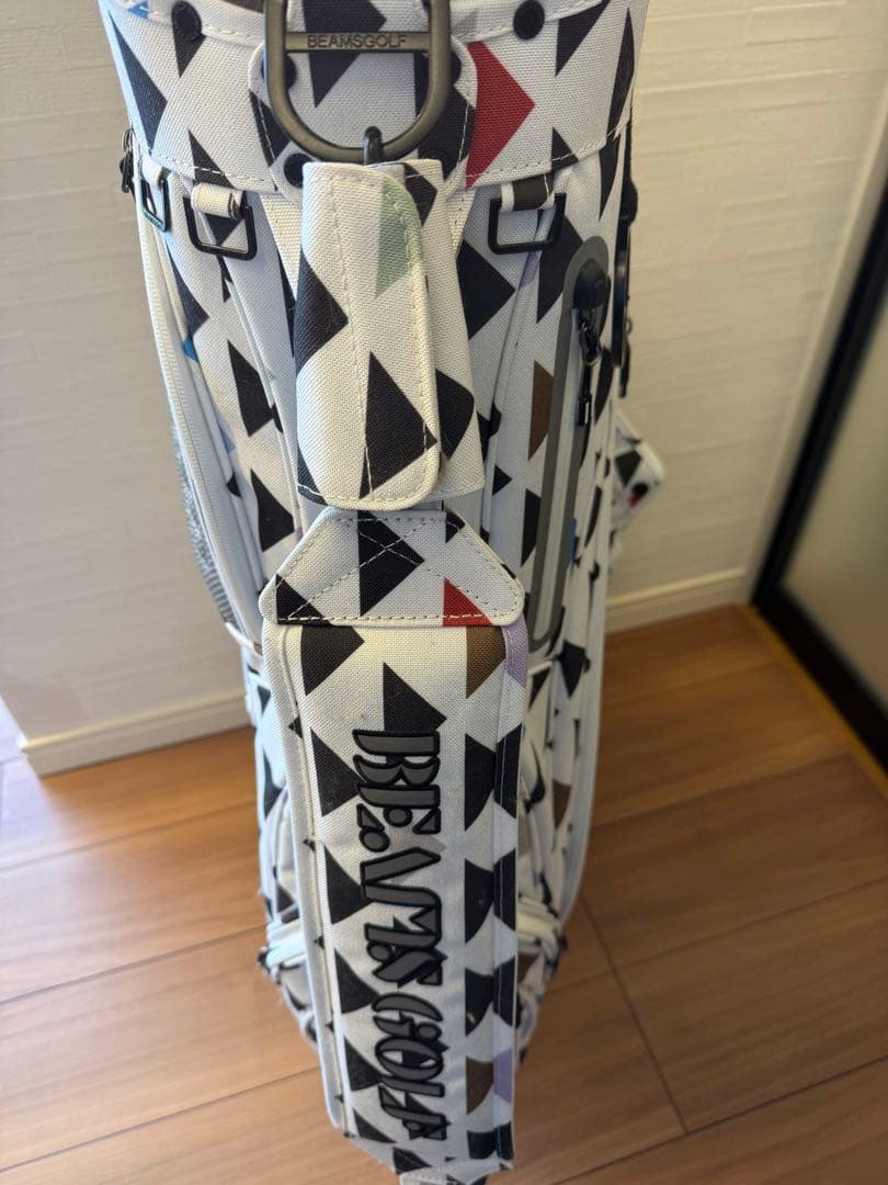 【新品未使用】BEAMSゴルフのキャディバッグ