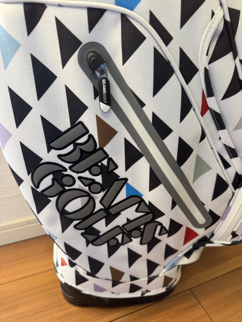 【新品未使用】BEAMSゴルフのキャディバッグ