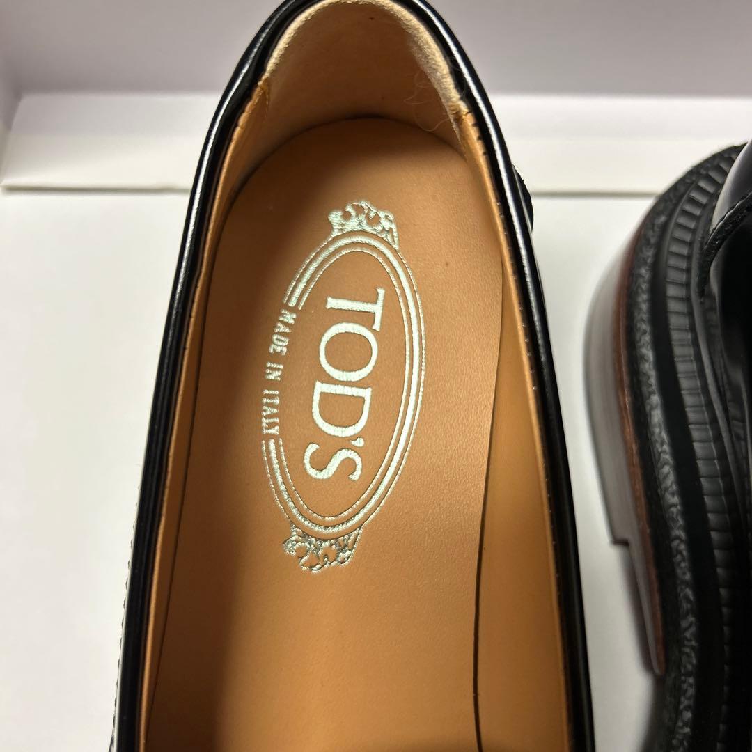 TOD'S ローファー　38 1/2 未使用　極美品