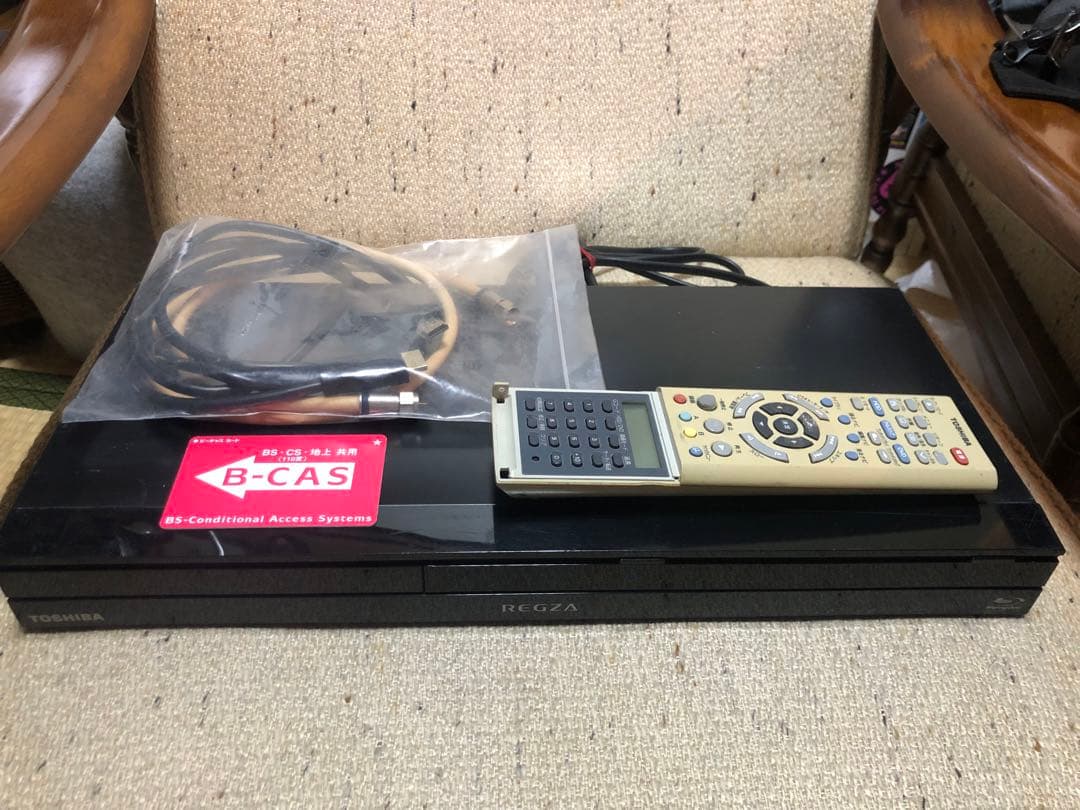 東芝 HDD＆Blu-rayレコーダー 3D対応 同時録画2番組可 実動