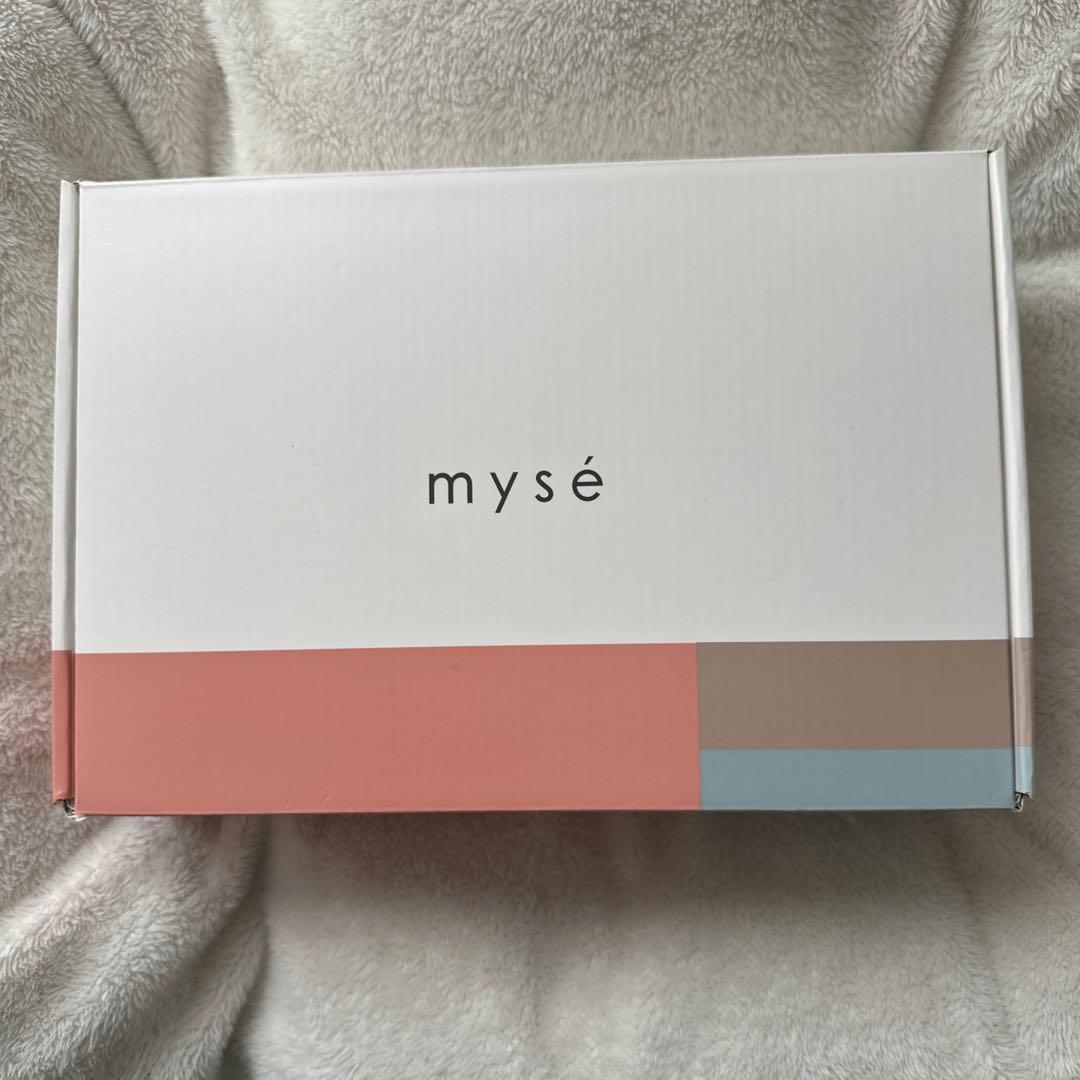 mysé フェイスケア 美容器 充電器付き　ポーチセット