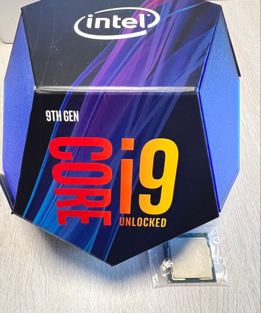 ジャンク扱い　Intel Core i9-9900K ケースなし値下げ致します
