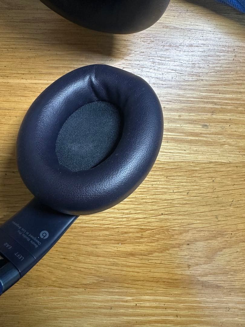 ワイヤレスヘッドホン 充電ケーブル付き Beats studio pro