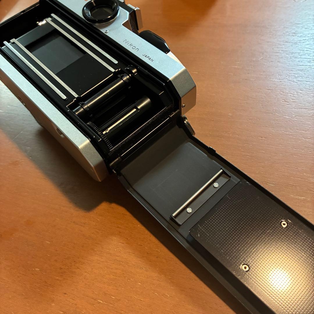 NIKON NIKOMAT FT2 中古品 整備済み レンズ+ストラップ付き