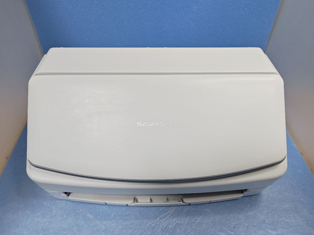 たまった書類を一気にスキャン 富士通 ScanSnap iX1500（白）