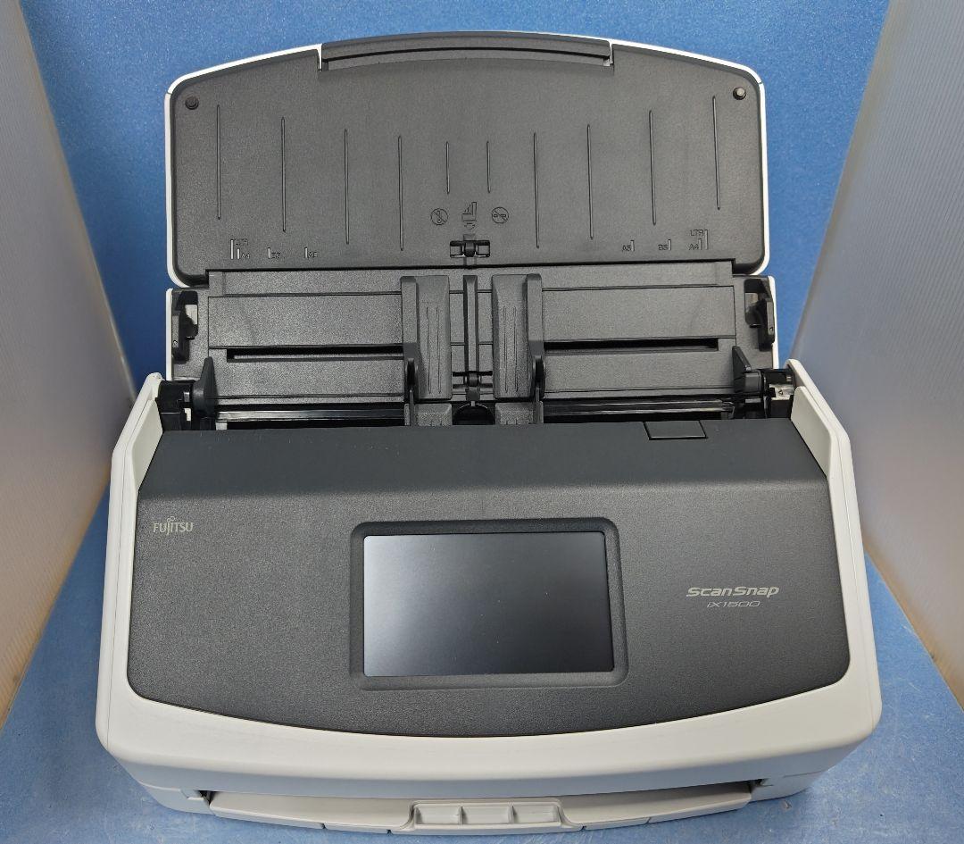 たまった書類を一気にスキャン 富士通 ScanSnap iX1500（白）