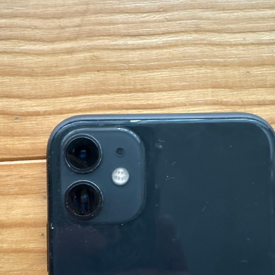 Apple iPhone 11 ブラック本体