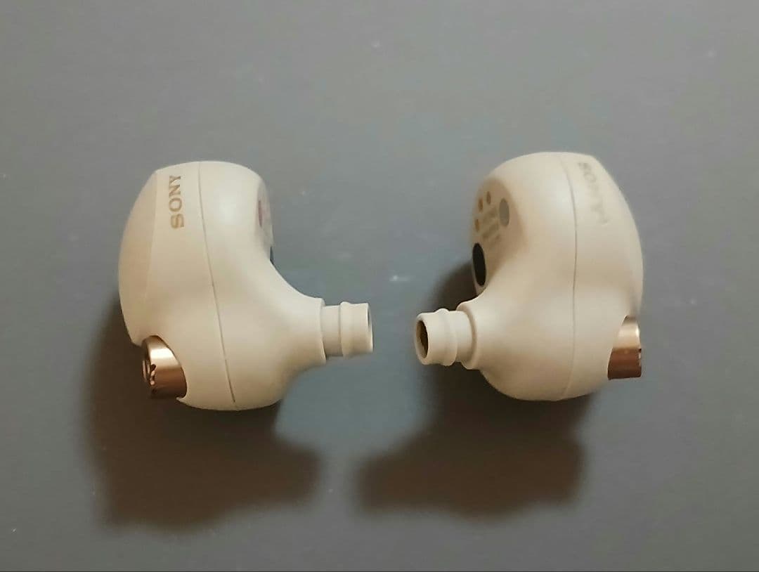 SONY　WF-1000XM4　ワイヤレス　ノイズキャンセリング　イヤホン　⑤