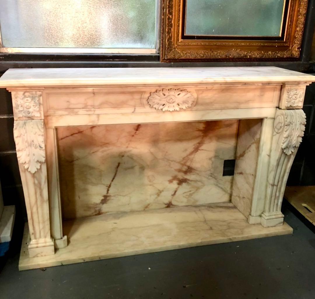大理石製 マントルピース アイボリー系 彫刻装飾 アンティーク 幅150×高91