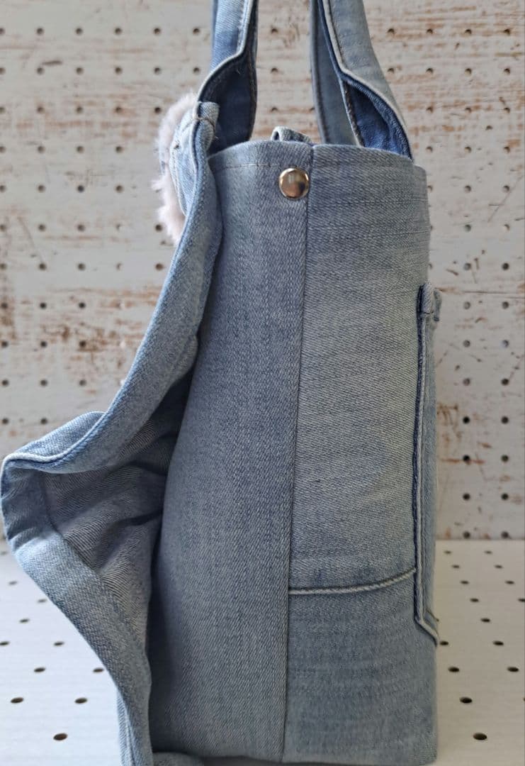 れ*ゃ様 コヤンイサムチョン　ルミ　デニムリメイクトートバッグ&ポーチ