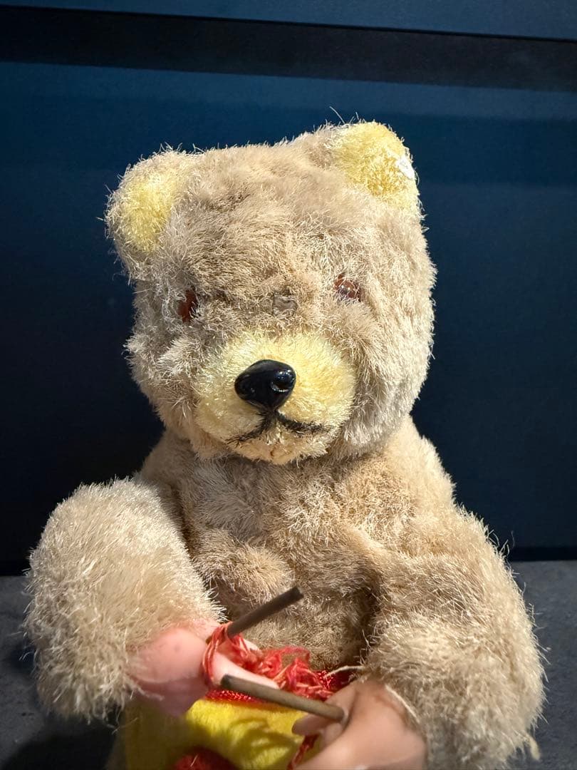 マックスカール　ゼンマイ　編み物をするクマさん　max carl アンティーク