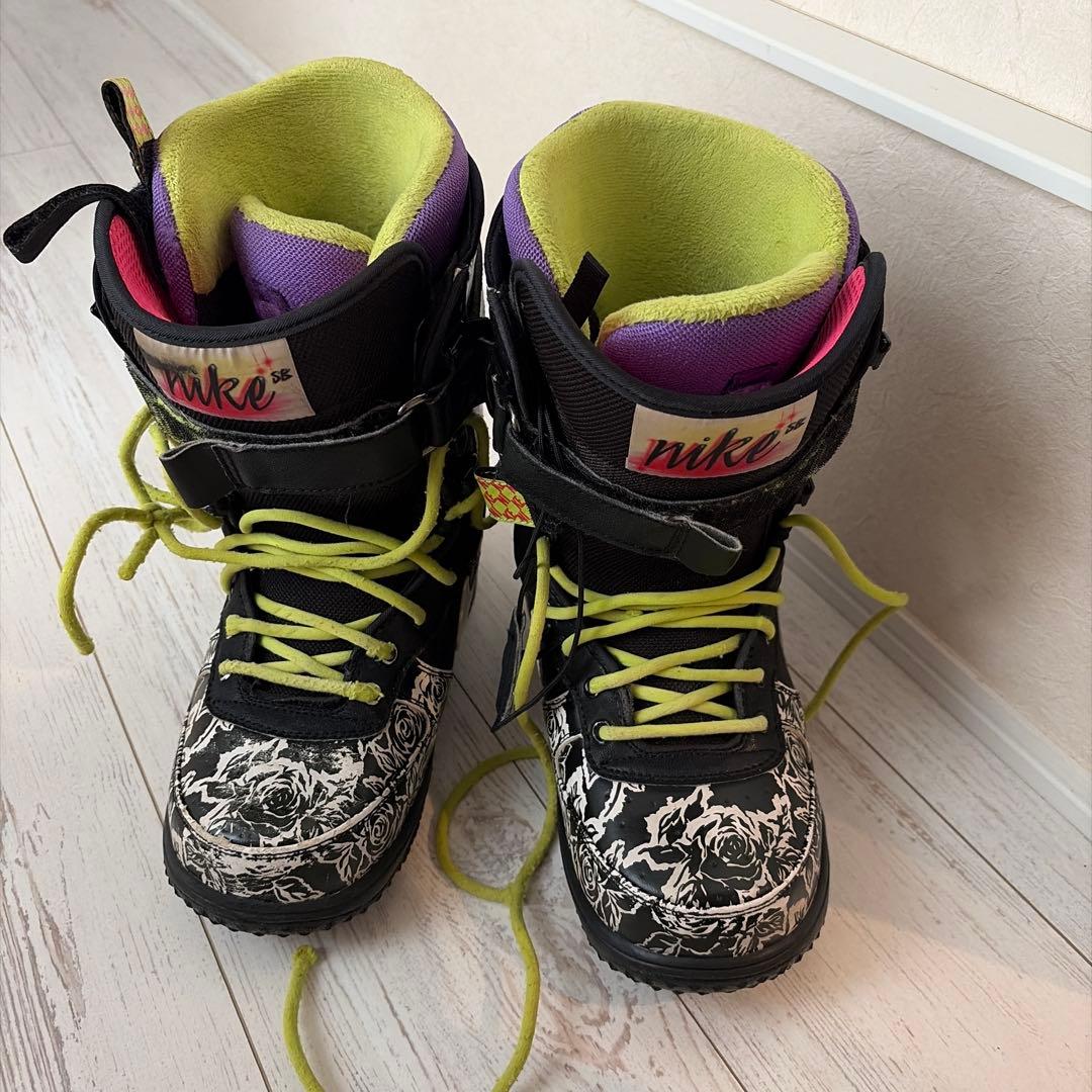 NIKE SB/ZOOM FORCE1モデル　スノーボードブーツ