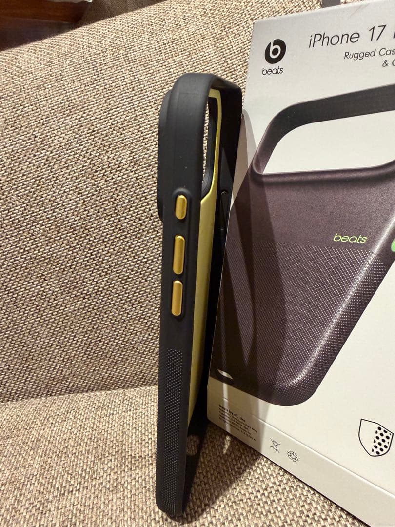 beats iPhone 17 Pro Max ケース