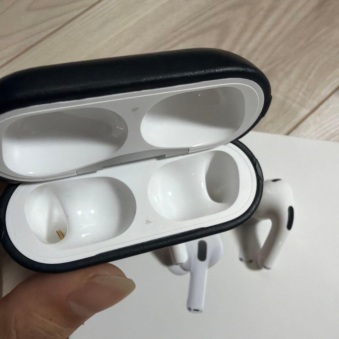 AirPodsPro (第2世代) 本体 Lightning充電型