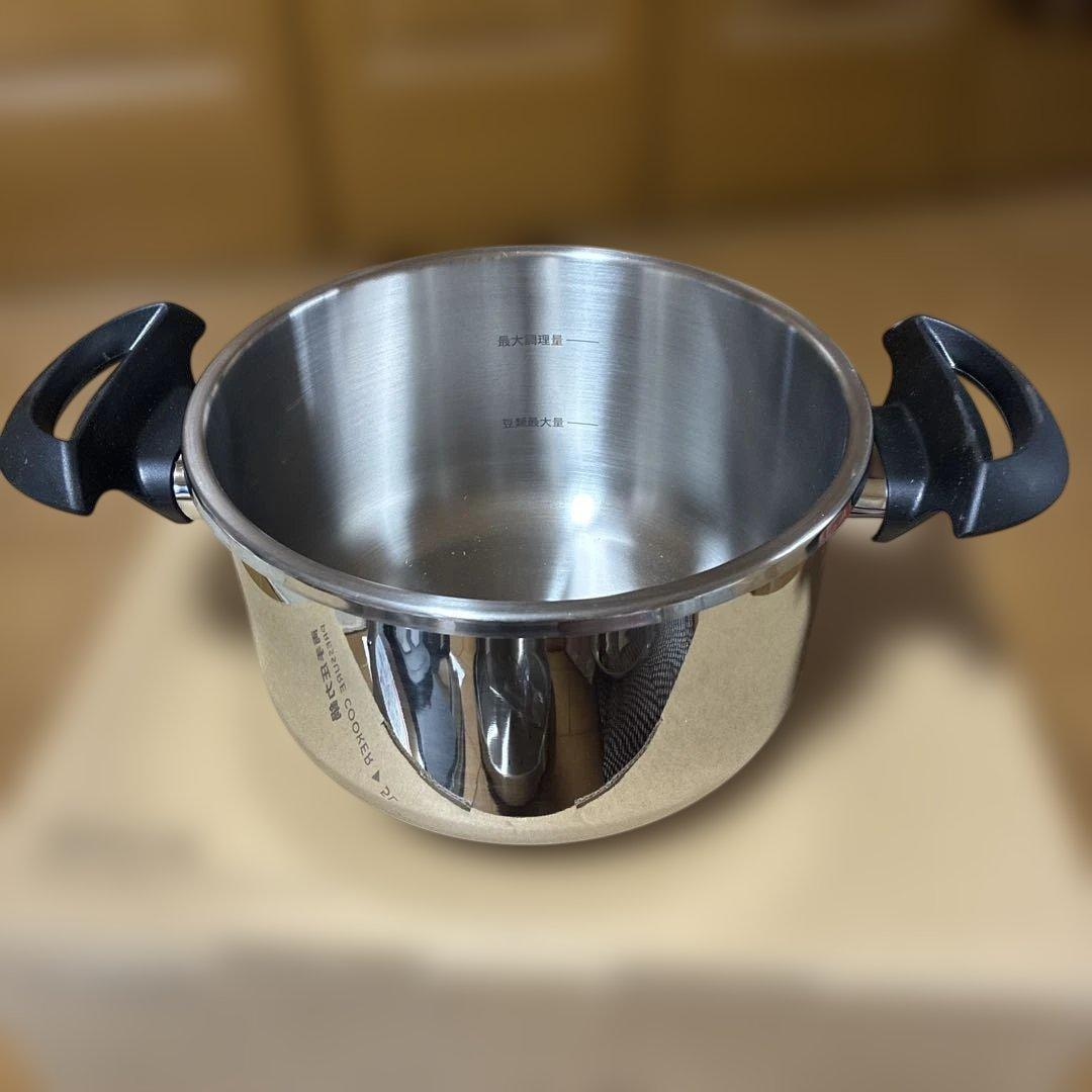 【新品未使用】【アイリスオーヤマ】圧力鍋 IH・ガス対応　　５L