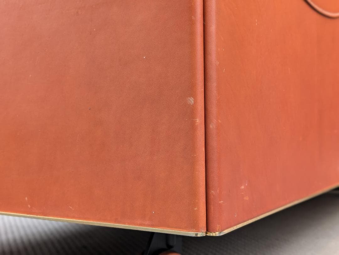 ポルトローナフラウ／イタリア／TWICE（トゥワイス）／2シーターソファ