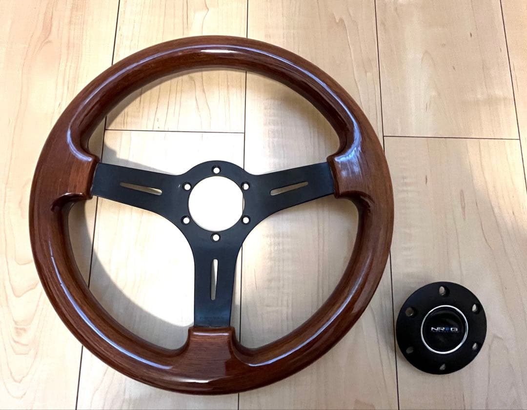 NRG ウッドステアリング　33φ