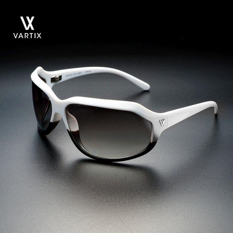 本日22時まで！限定特価！！GACKT着用タイプ！VARTIXサングラス 超美品