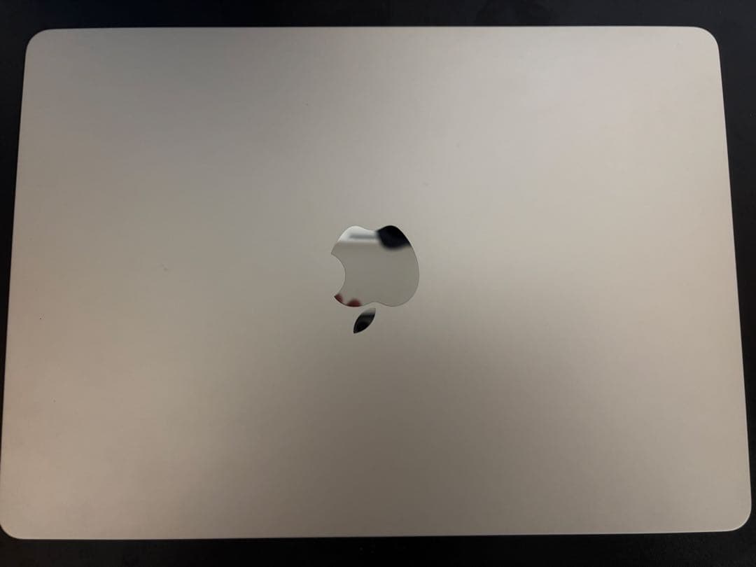 A*7様 MacBookAir M2 8GB 256GB スターライト13インチ