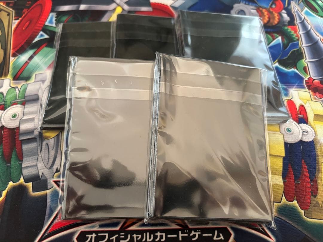 遊戯王OCG トラップホリック　スリーブ　100枚セット　ラビュリンス