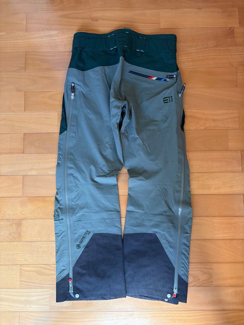 【超美品】state of elevenate GoreTexProスキーウエア