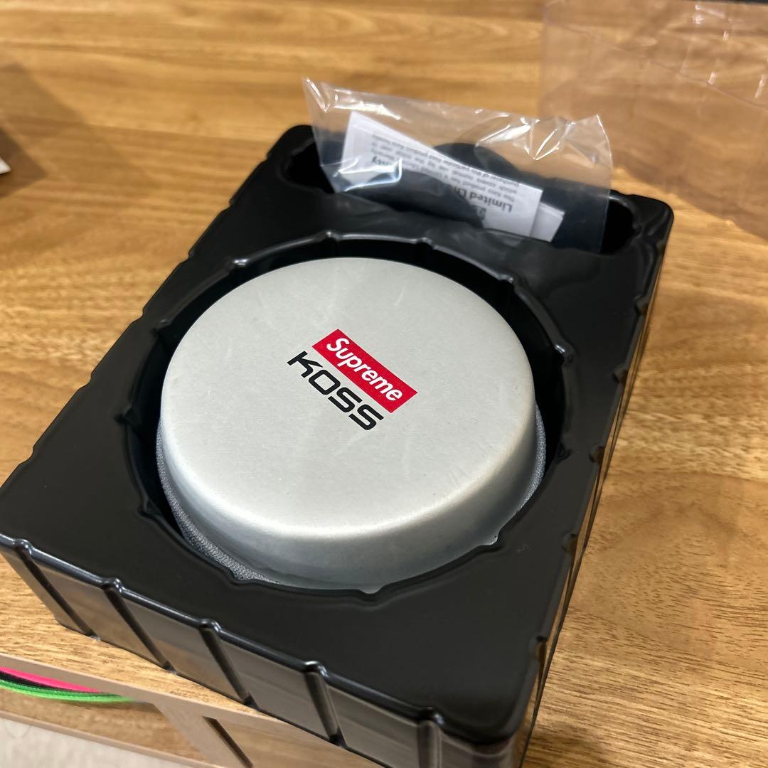 【値下げ可】Supreme KOSS ヘッドホン シルバー ケース付き