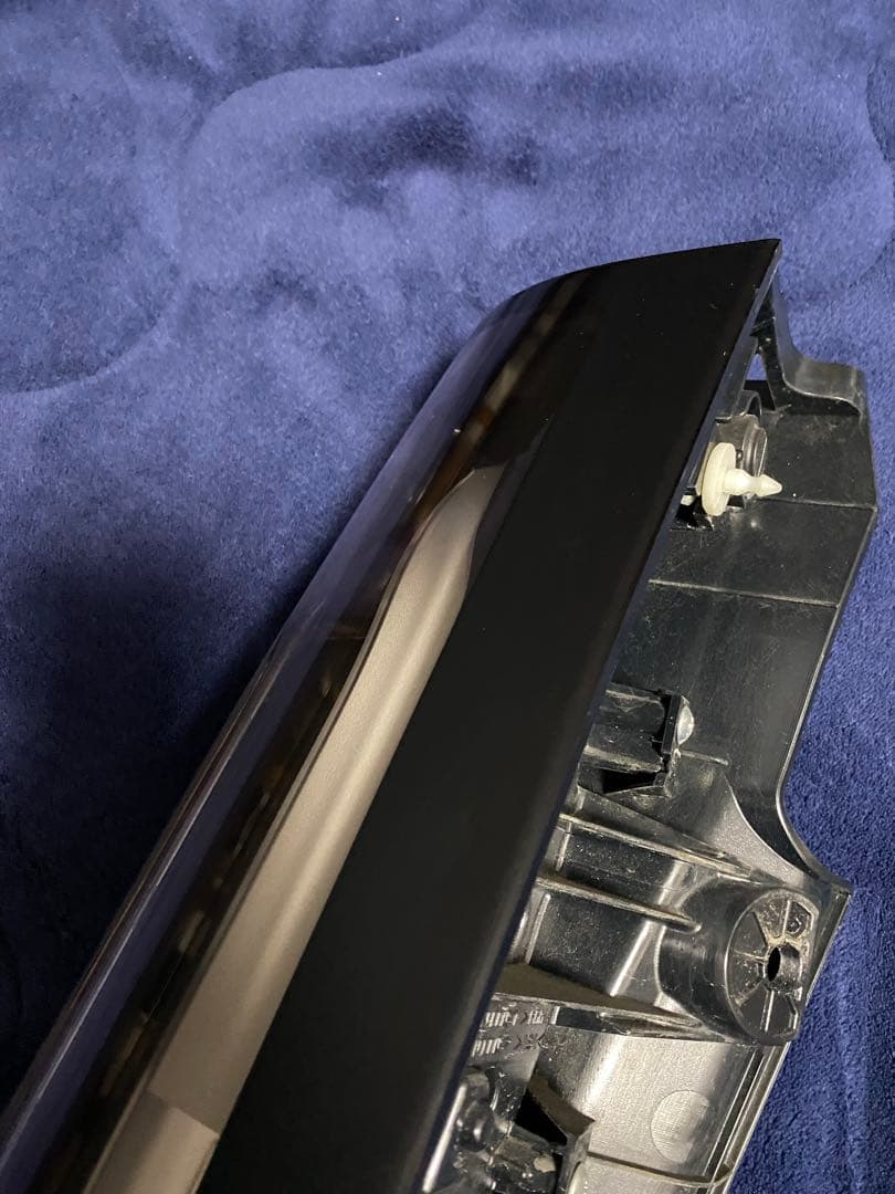 【送料込み】RP5 ステップワゴンハイブリッド　運転席側　右側テールランプ