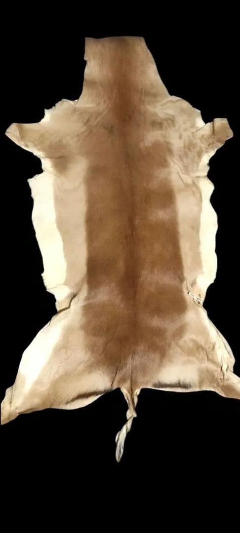 s*5様 本革ファーラグ - アフリカヌーの丸ごと一頭