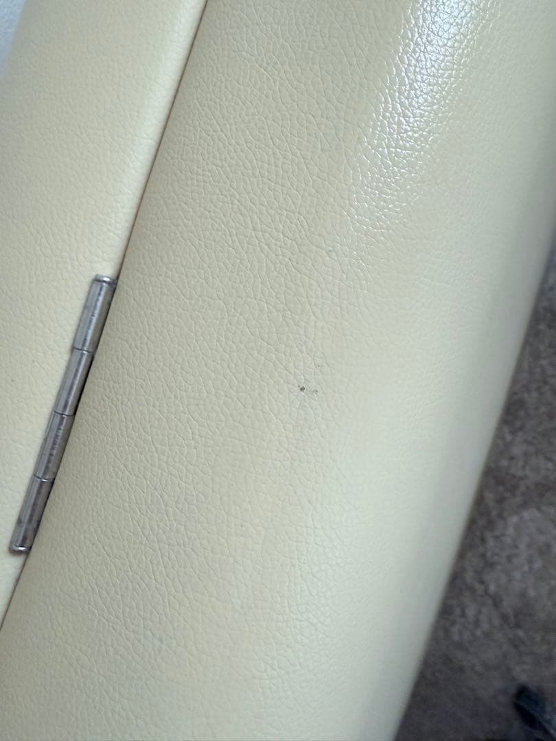 施術ベッド【手渡し9000円】エステ　マッサージ