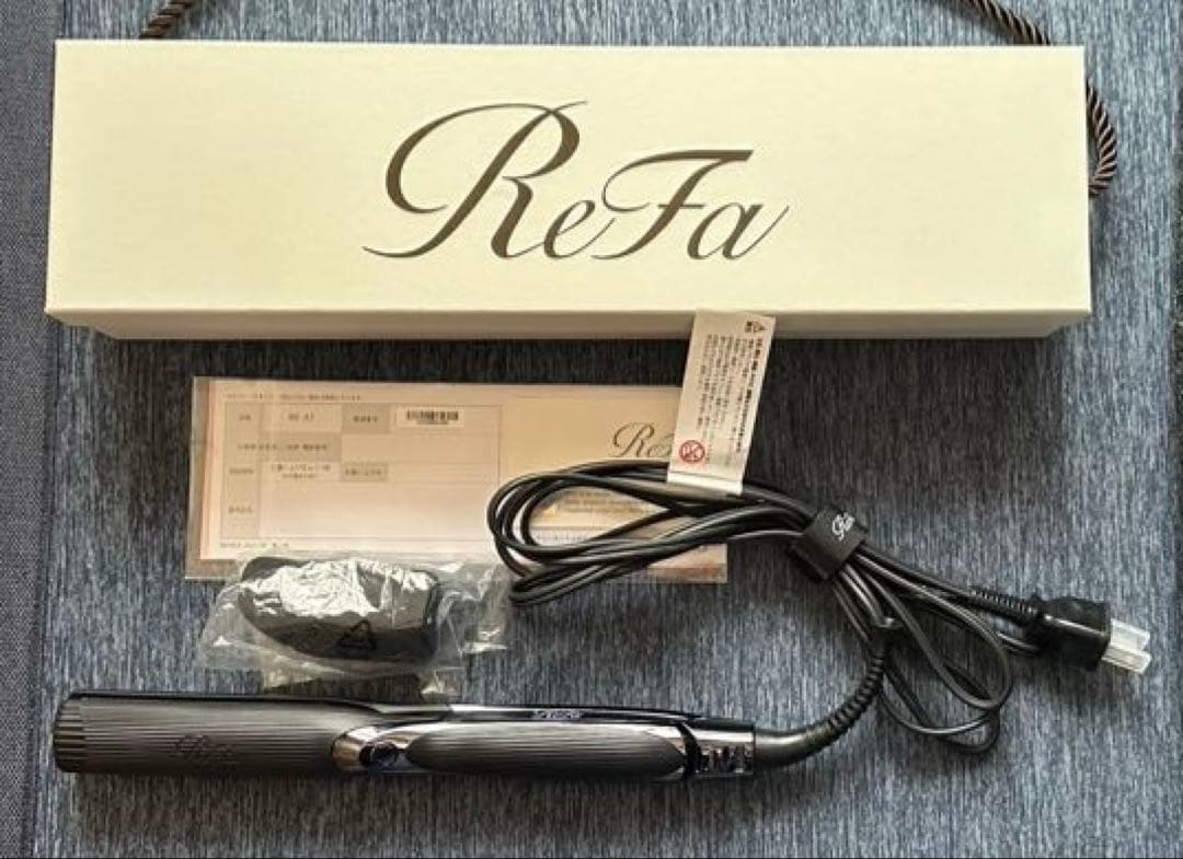 リファ　ストレートアイロンプロ　 ブラック