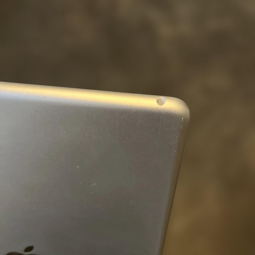 iPad 第7世代 32GB スペースグレー Apple