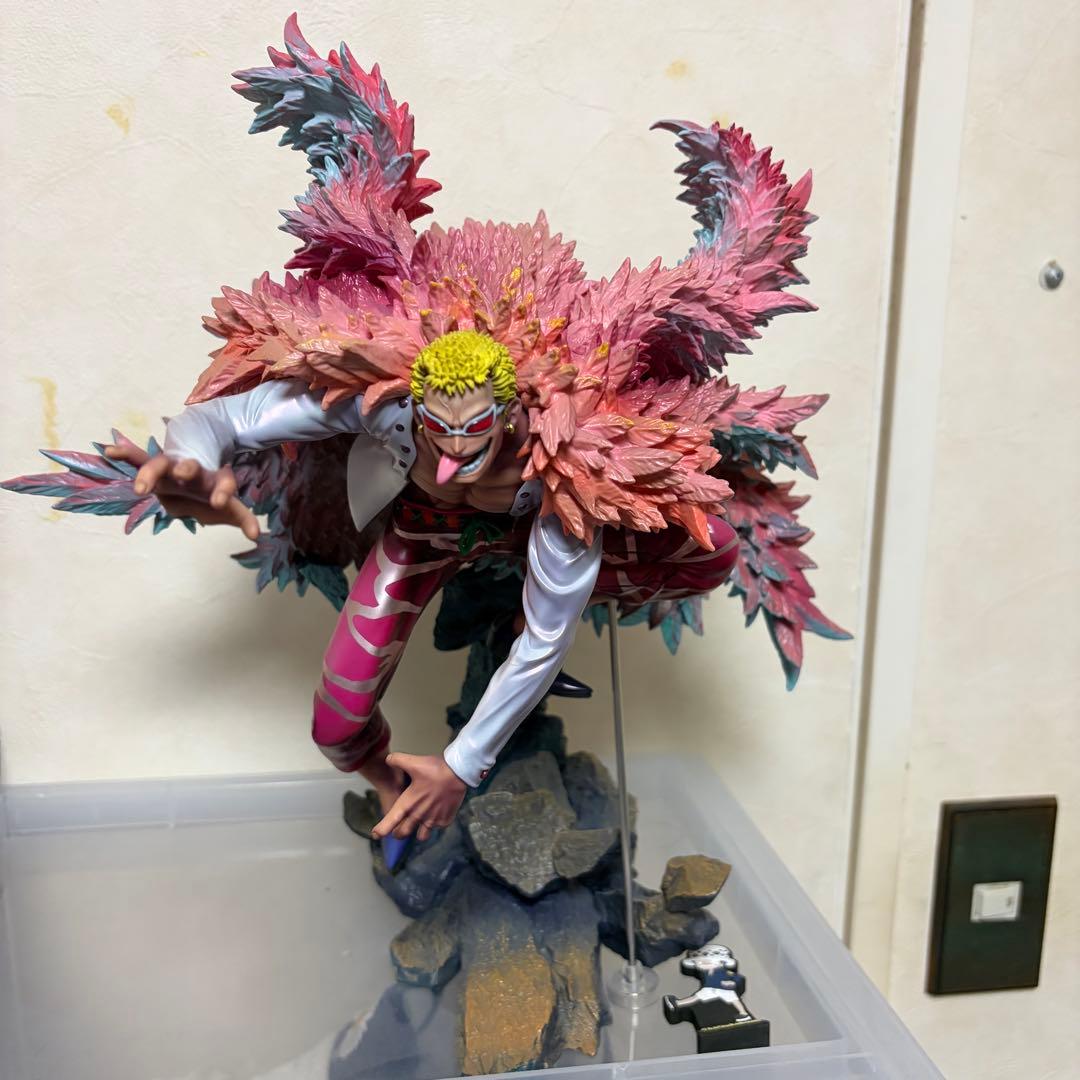 ワンピース　ドフラミンゴ pop maximum フィギュア