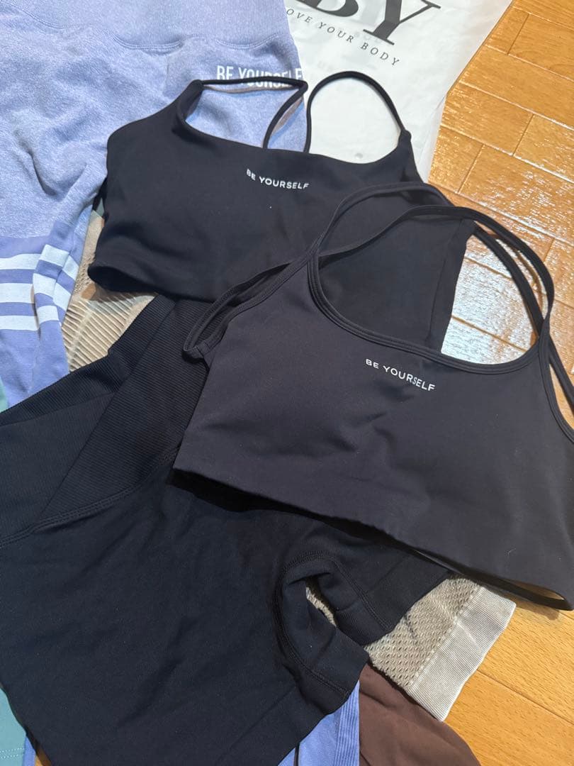 Be yourself ビーユアセルフ8点まとめ売り