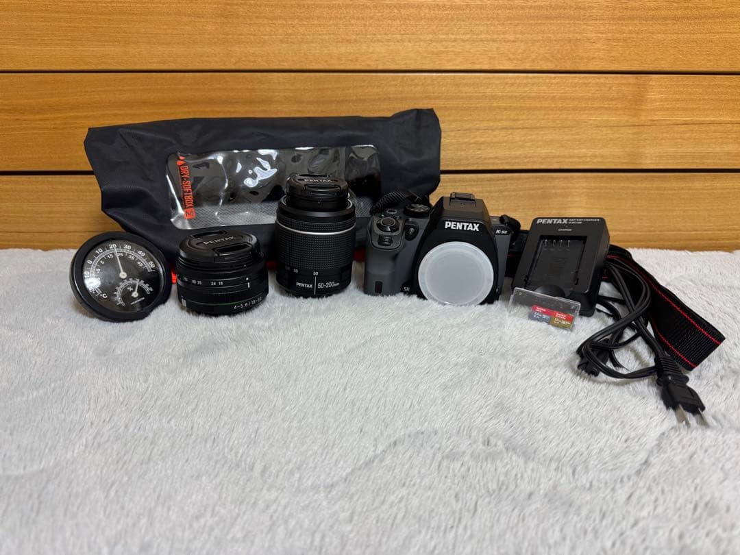 PENTAX K-S2 デジタル一眼レフ 本体とレンズ2つ　その他付属品