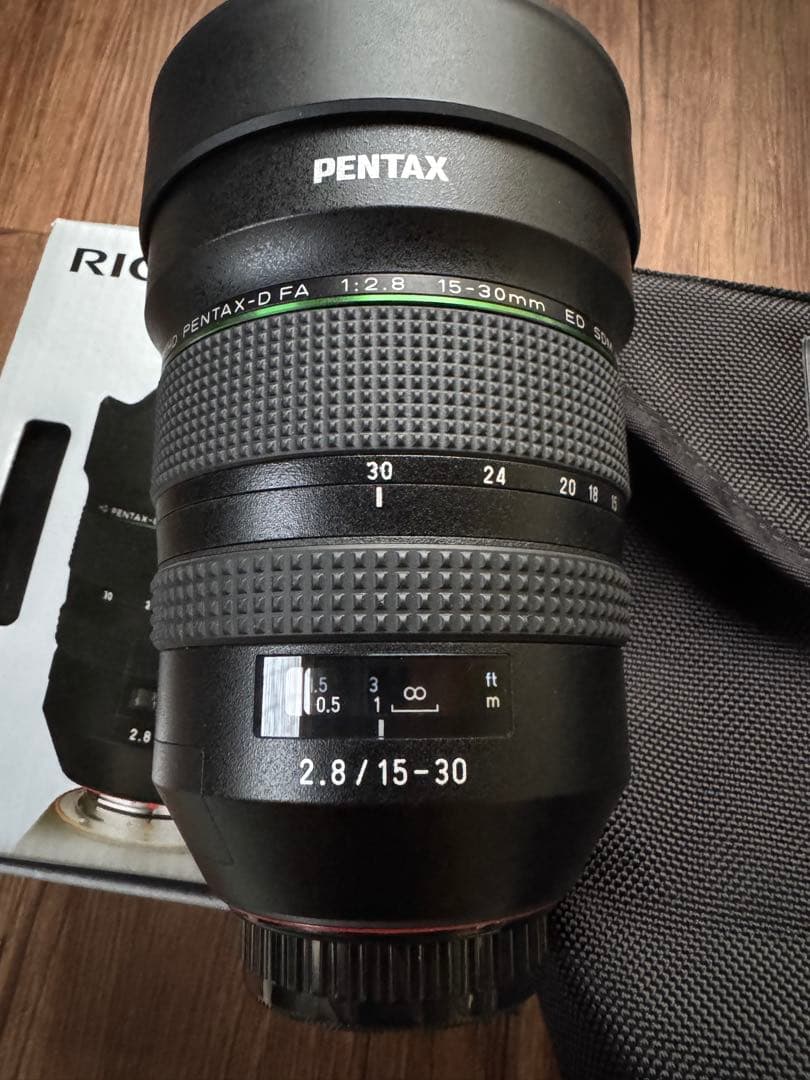 ペンタックスHD PENTAX-D FA 15-30mm F2.8EDSDMWR