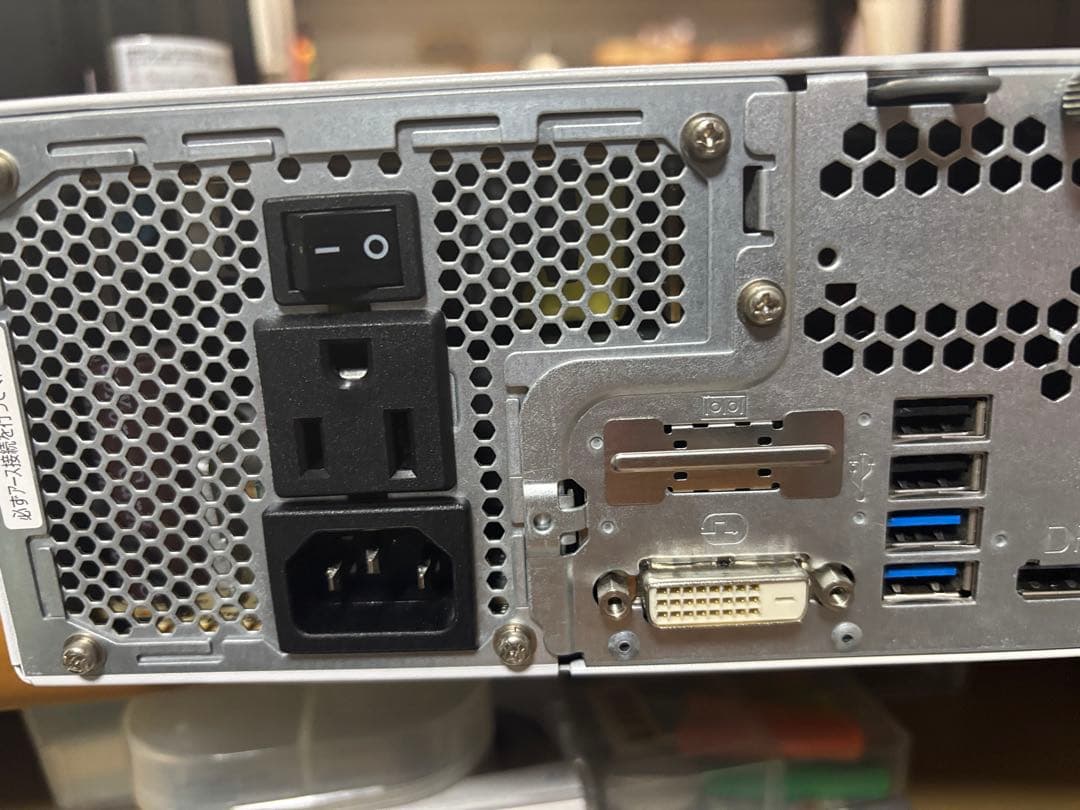 富士通 ESPRIMO D587/R デスクトップPC i7 7700