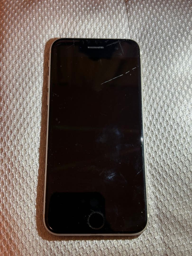 iPhone SE 第3世代 64GB ホワイト