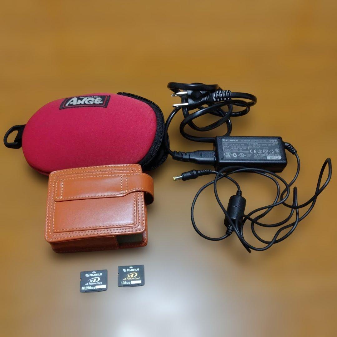 キ*ん様 Fujifilm FinePix v10 コンパクトデジタルカメラ