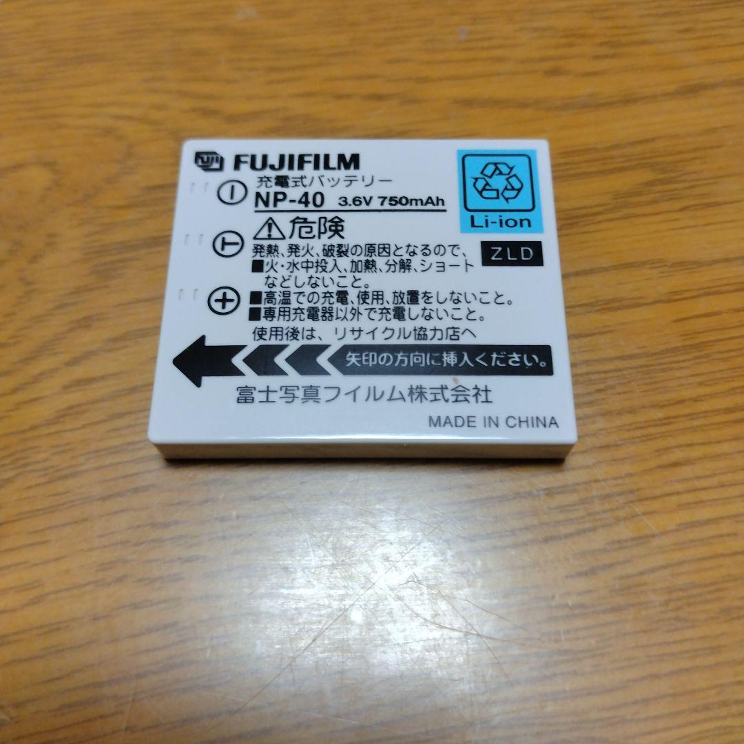 キ*ん様 Fujifilm FinePix v10 コンパクトデジタルカメラ