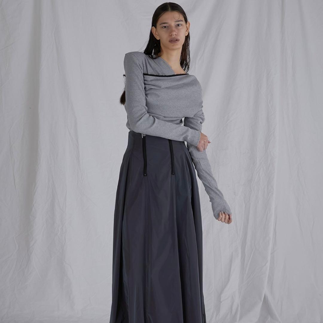 One Shoulder Hook Eye Top プランクプロジェクト