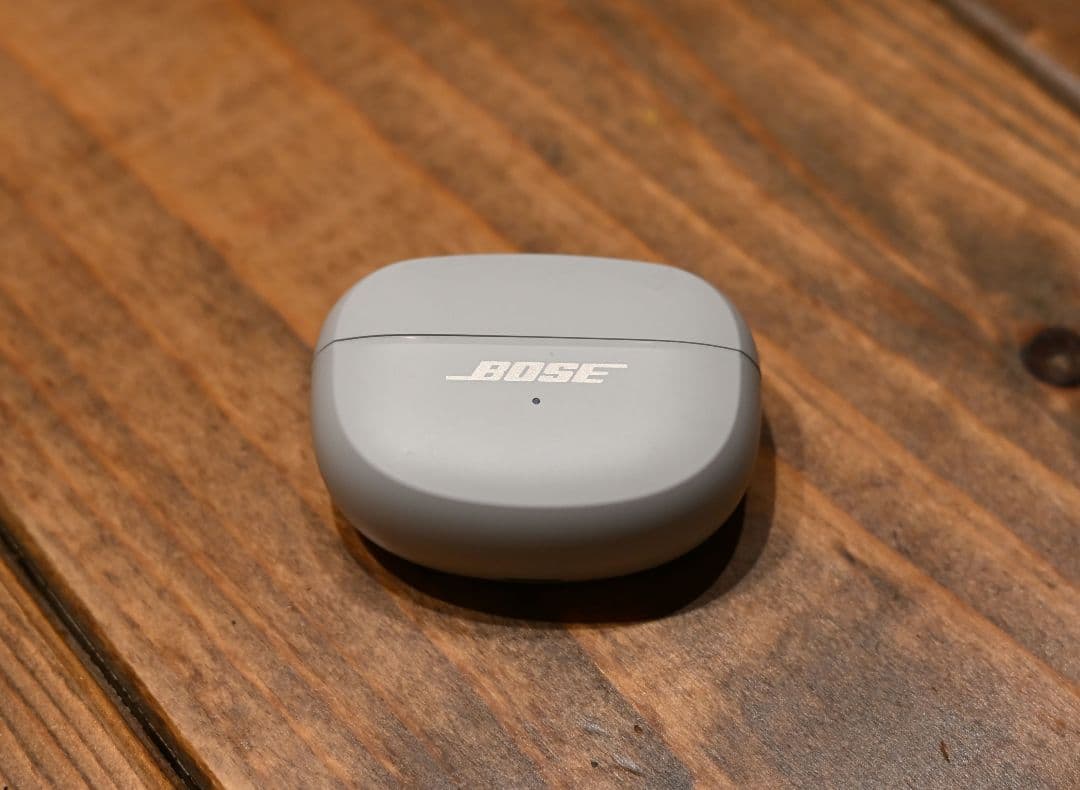 Bose open earbuts ultra ホワイトスモーク　ケース　左耳