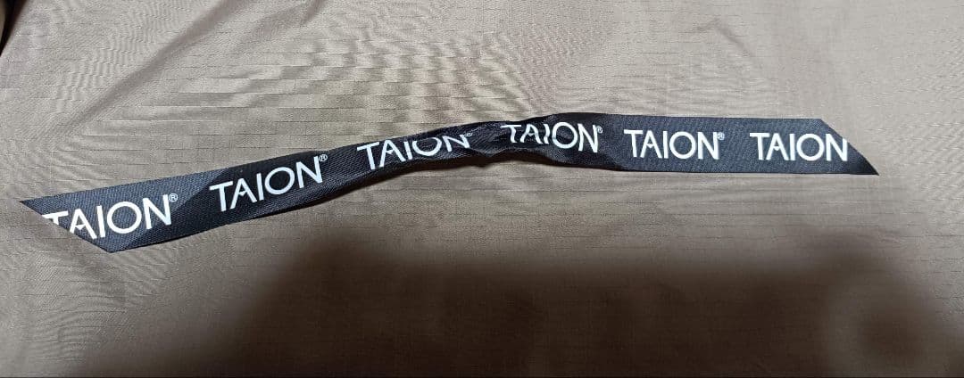 TAION/GLOSTER別注 LEVEL7 ダウン L　薄くシミあり　ベージュ