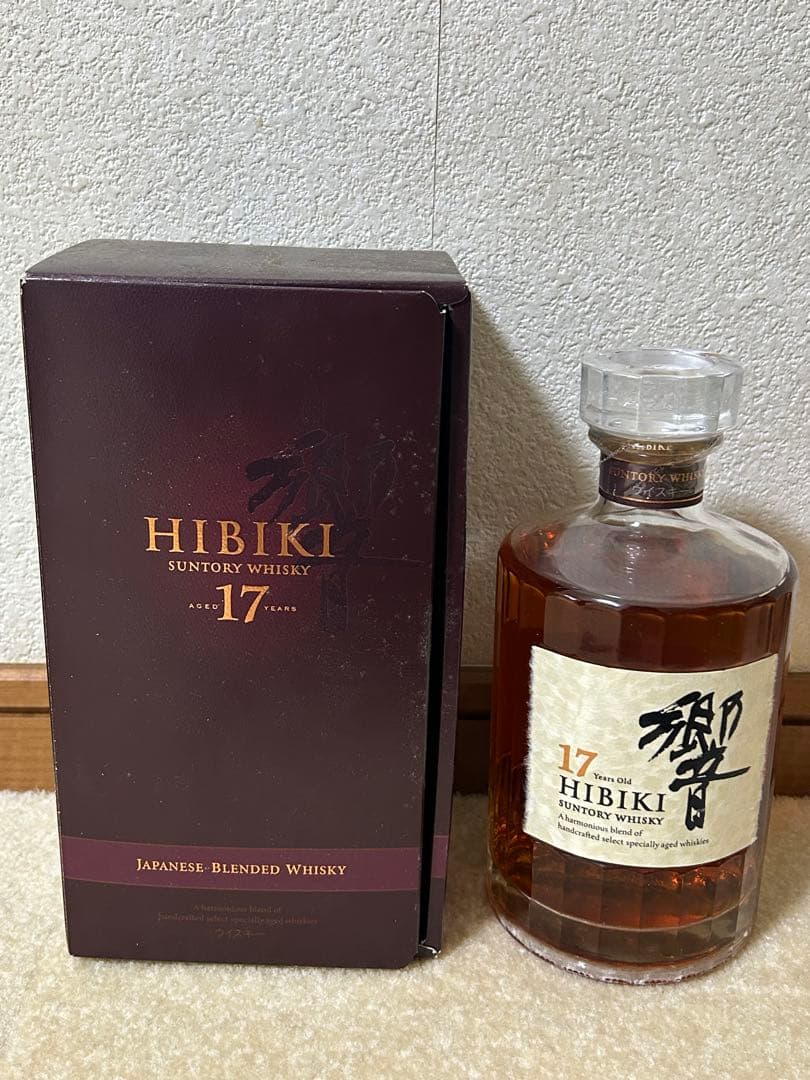 HIBIKI 17年 ブレンデッドウイスキー 箱入り 700ml